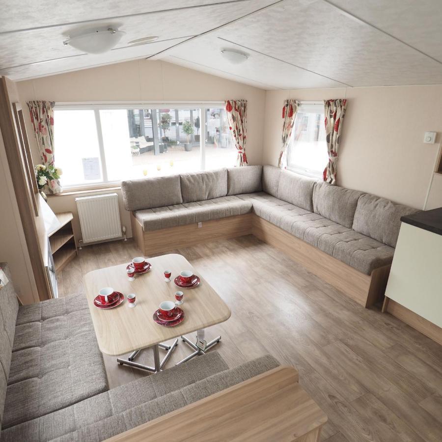 Vakantiepark Wilhelm Tell Superieur Chalet Opglabbeek Ngoại thất bức ảnh