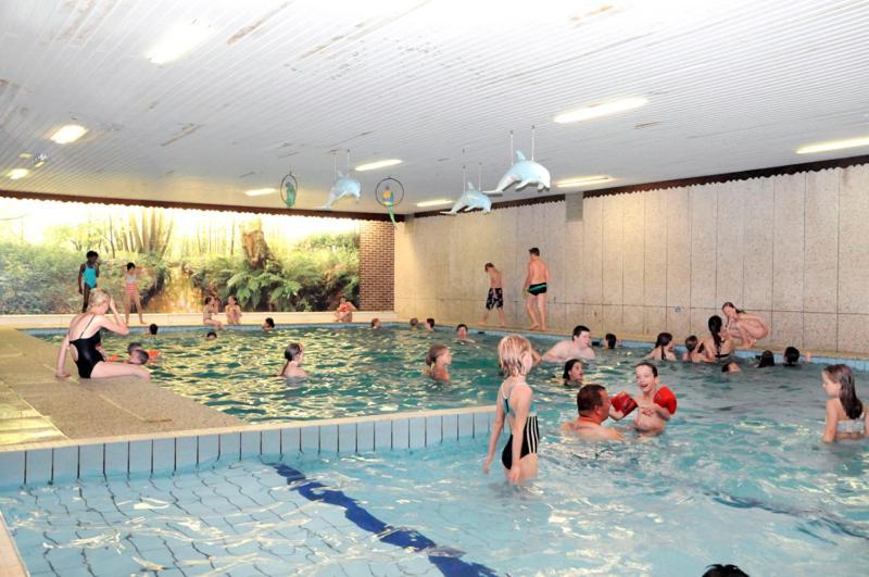 Vakantiepark Wilhelm Tell Superieur Chalet Opglabbeek Ngoại thất bức ảnh