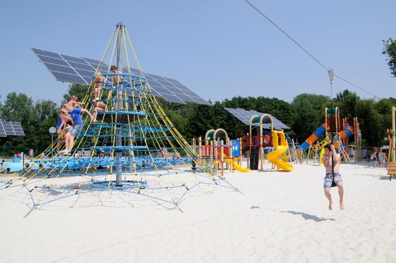 Vakantiepark Wilhelm Tell Superieur Chalet Opglabbeek Ngoại thất bức ảnh