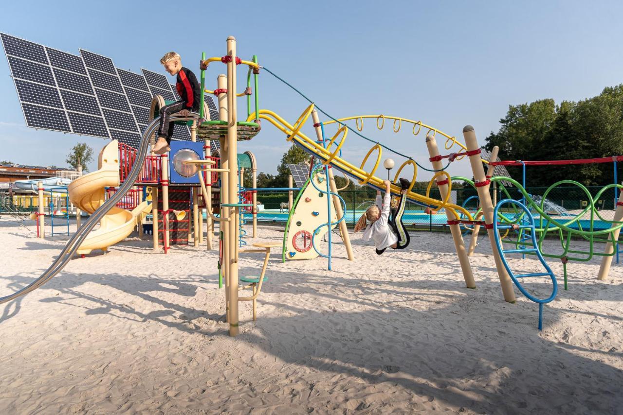 Vakantiepark Wilhelm Tell Superieur Chalet Opglabbeek Ngoại thất bức ảnh